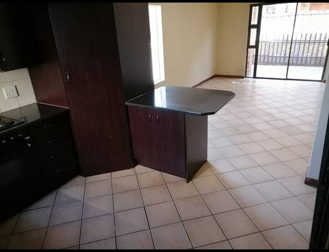 2 BEDROOM PROPERTY TO RENT IN NORTON'S HOME ESTATE